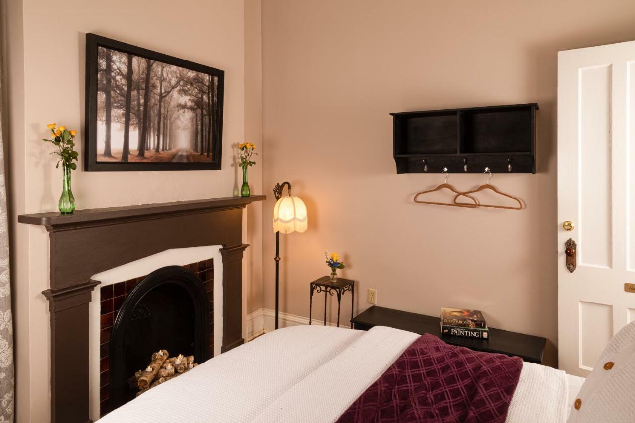 Rosemont Inn Utica Eksteriør billede